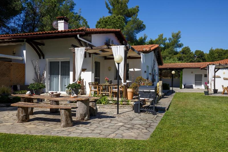 Villa - Beach Front image 2