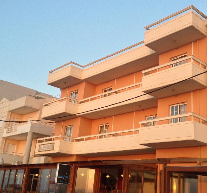 Studio with Sea View (2 Adults) image 4