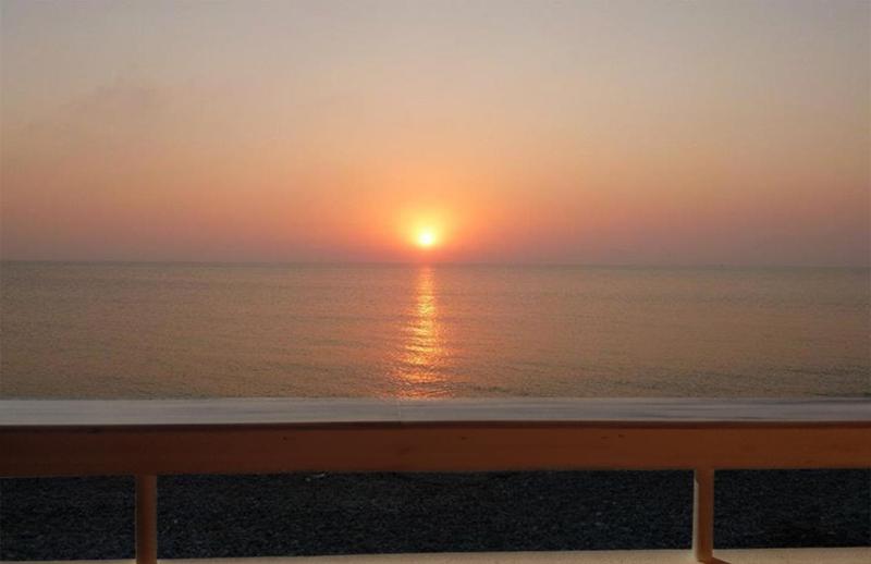 Studio with Sea View (2 Adults) image 2