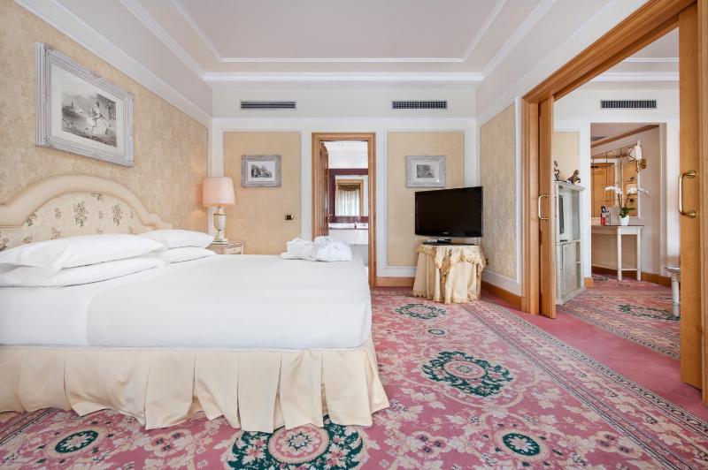 Junior Suite image 1