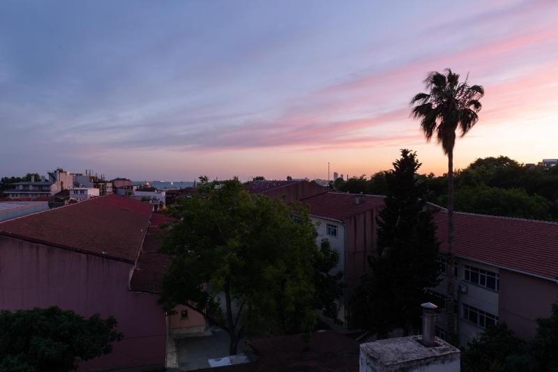 Two-Bedroom Apartment with Sea View image 4