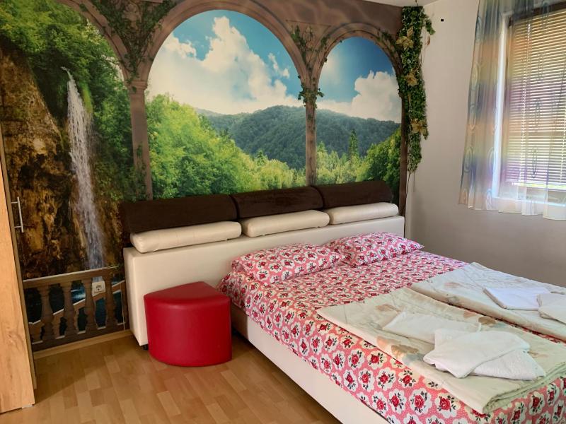 Twin Room with Balcony image 2