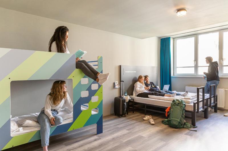 Quadruple Room image 3