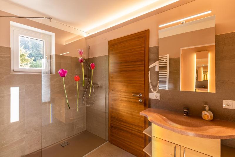 Superior One-Bedroom Apartment with Balcony image 4