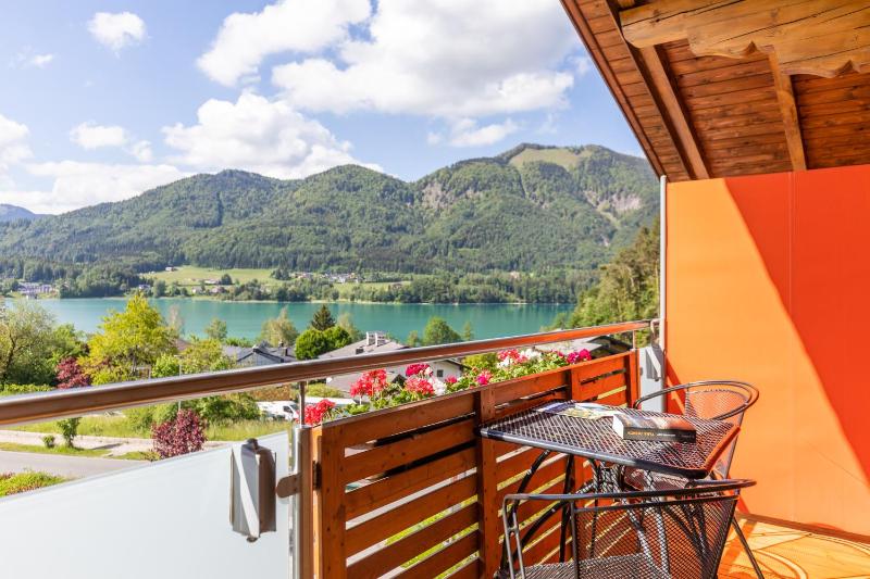 Standard One-Bedroom Apartment with Balcony image 3