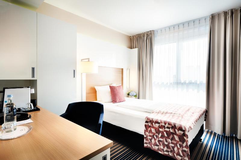 Superior Single Room image 4