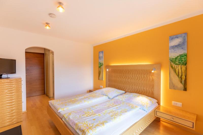 Standard Double Room with Balcony image 4