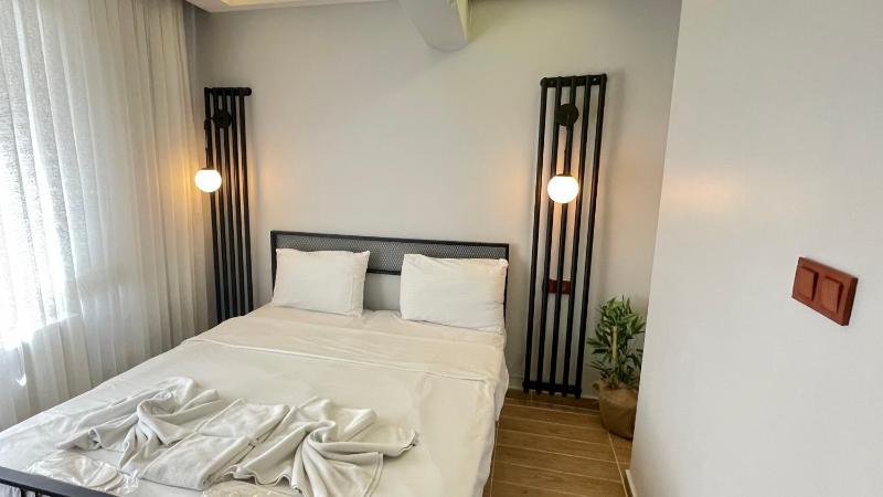 Standard Double Room image 3