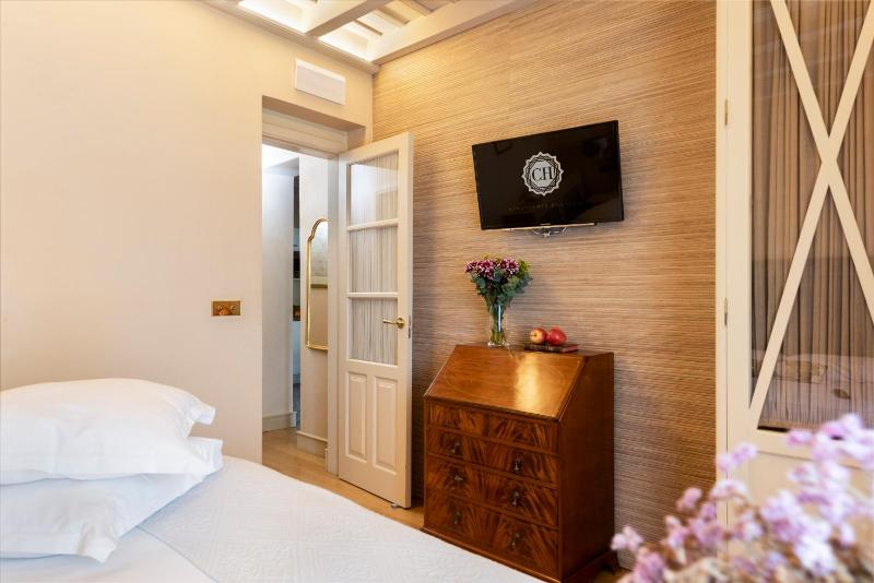 Apartment with Balcony image 2