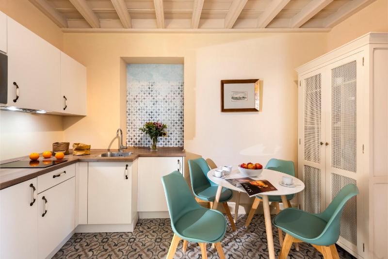 Apartment with Balcony image 4