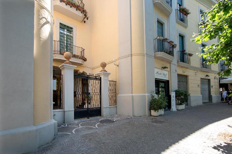 CocoMorghen Apartment - image 10