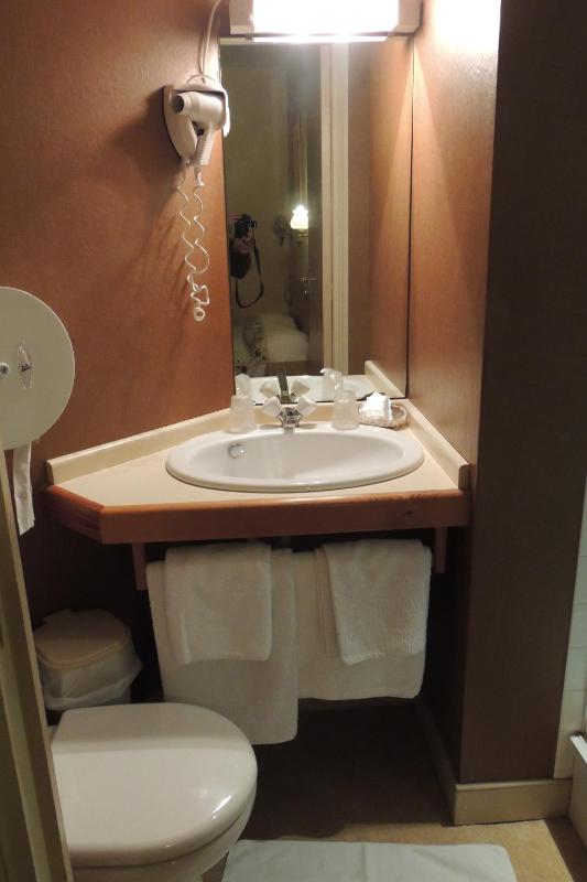 Family Two-Bedroom Suite image 3