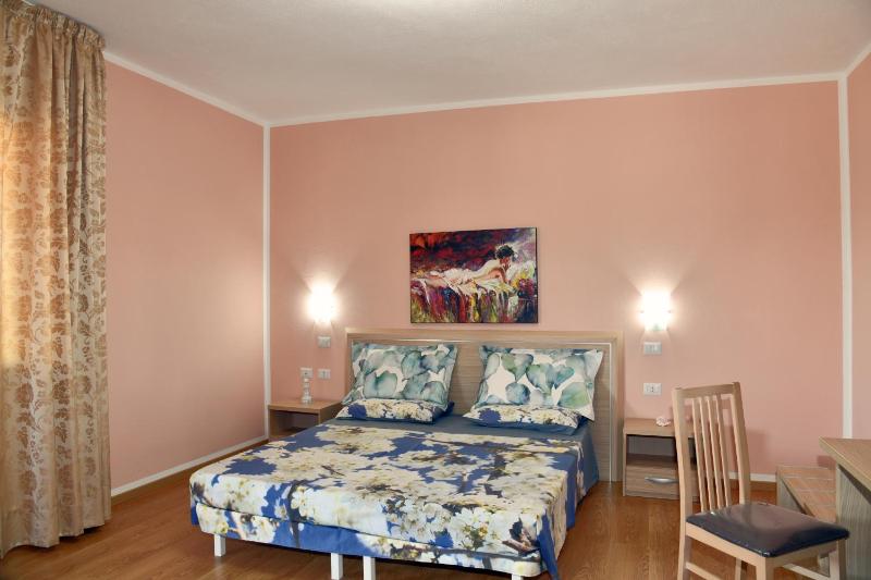 Superior Double Room image 2