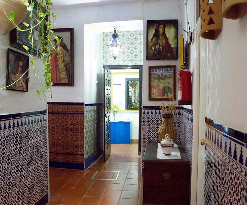 Single Room with Private Bathroom image 4