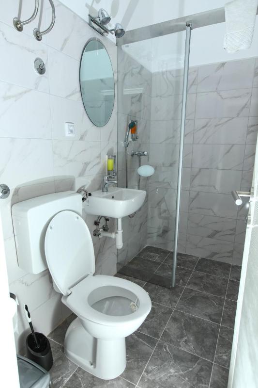 Luxury Triple Room image 1