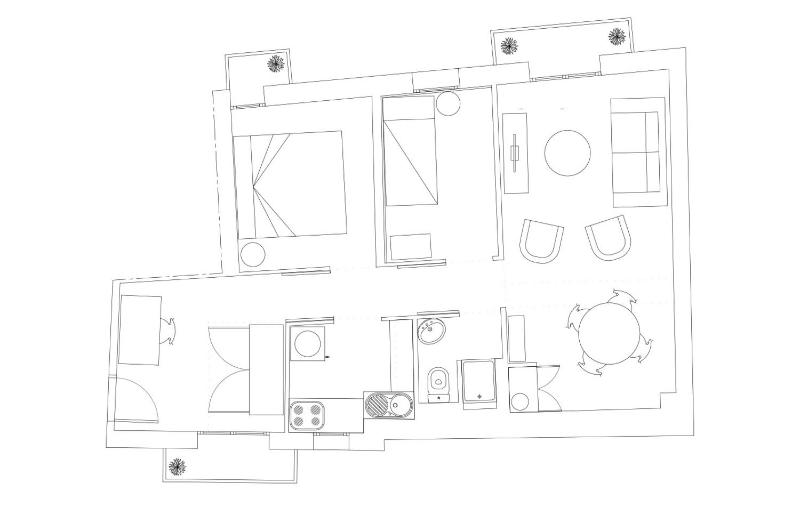 Large One-Bedroom Apartment image 2