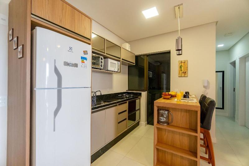 Elegante Apartamento no Centro de Bombinhas - image 20
