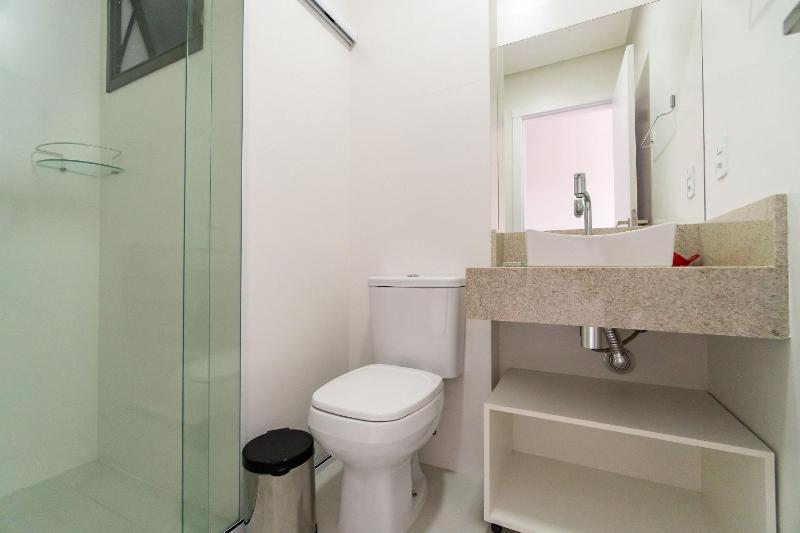 Elegante Apartamento no Centro de Bombinhas - image 3