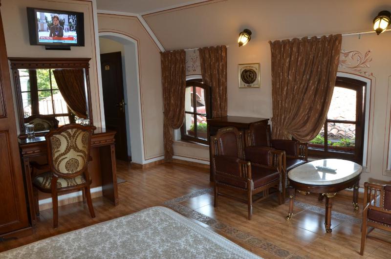 Boutique Hotel Boris Palace & Restaurant - image 5