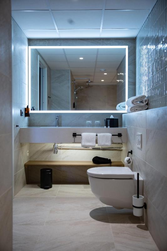 Suite image 2