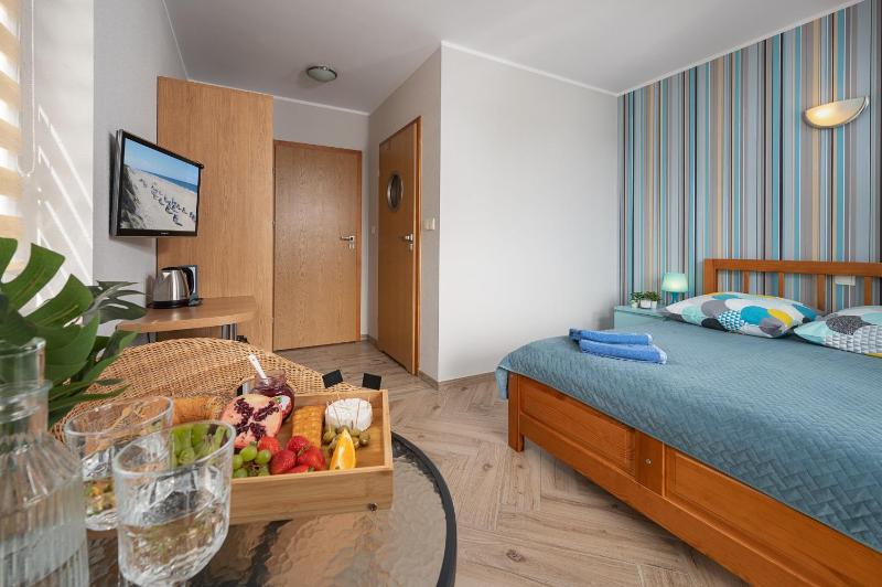 Large Double Room with Balcony image 4