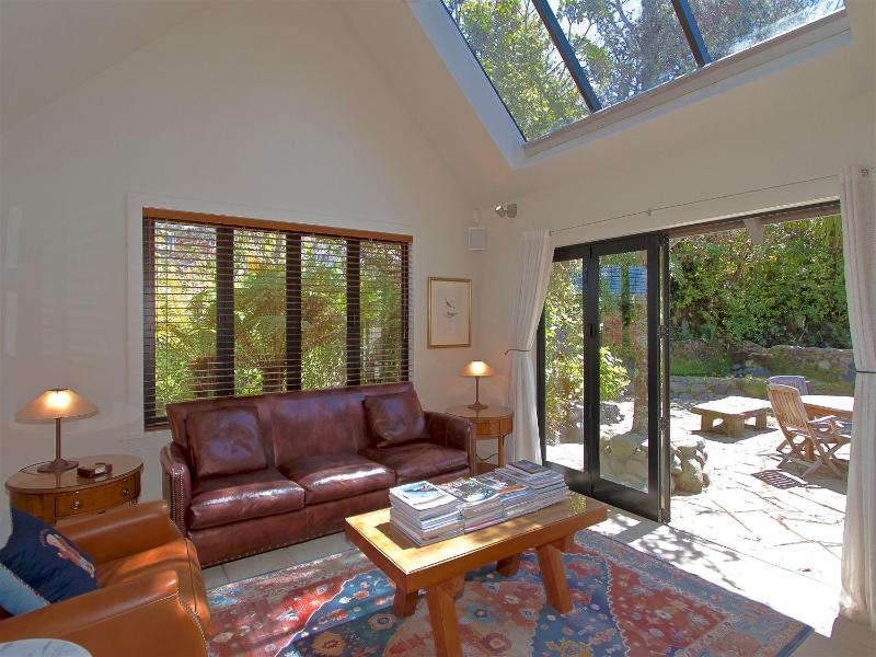Kauawhi Lodge - Acacia Bay Holiday Home - image 7
