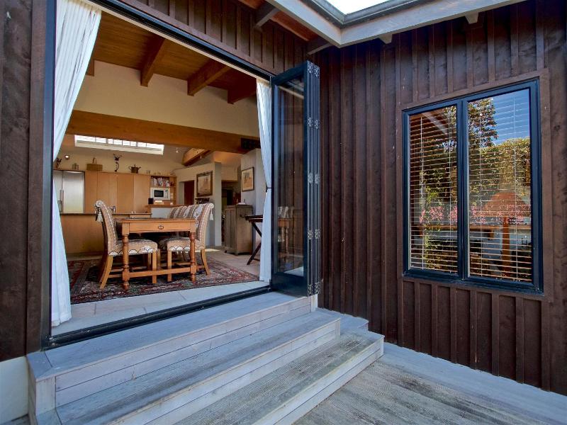 Kauawhi Lodge - Acacia Bay Holiday Home - image 21