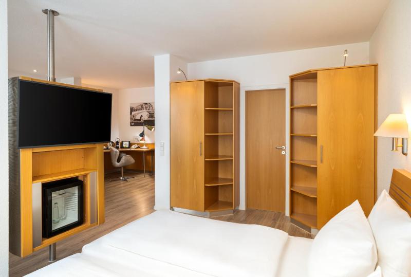 Suite image 4