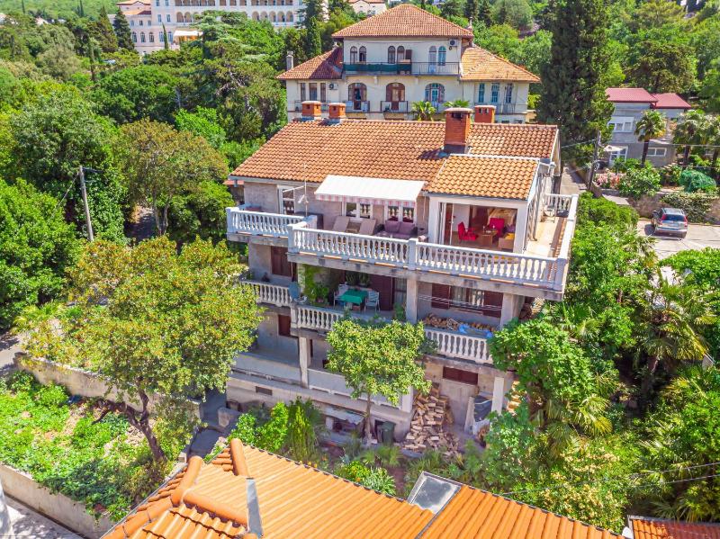 Apartments Jarmila - image 15
