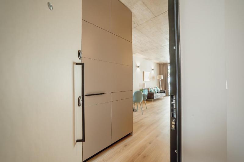 City Center Premium Apartment by Vacationy - image 32