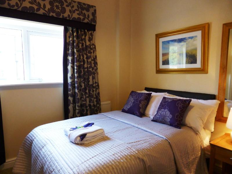 Small Double Room image 1
