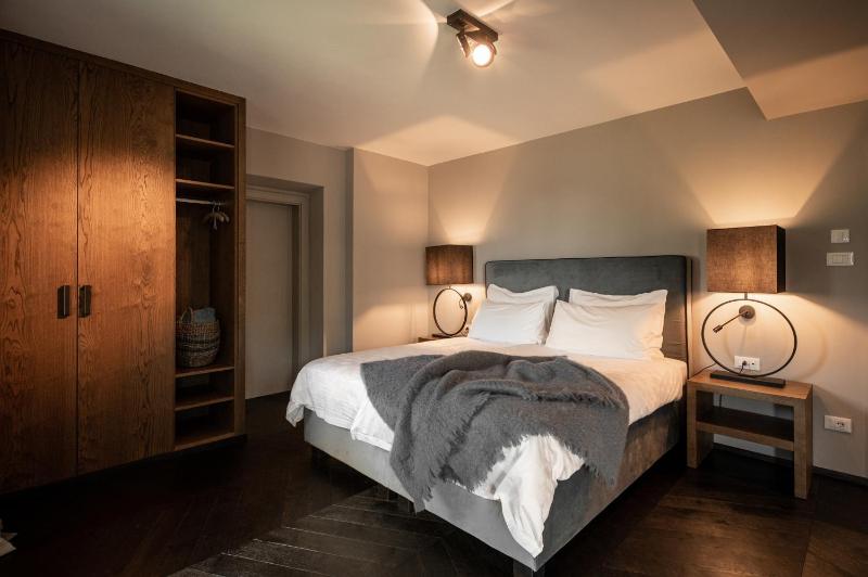 Suite with Mountain View image 4