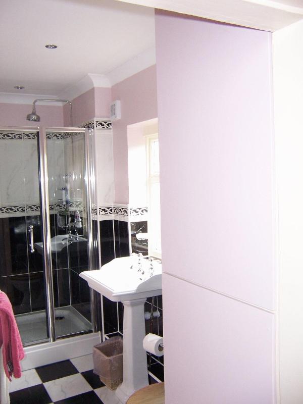 Deluxe Double Room image 3
