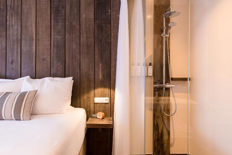 Comfort Room image 3