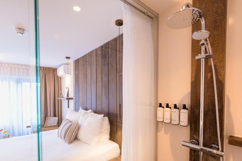 Comfort Room image 4