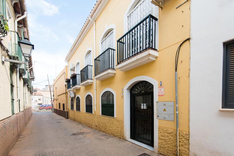 TRINIDAD TRAFALGAR quiet and nice aprtment in the heart of the Spanish culture - image 5