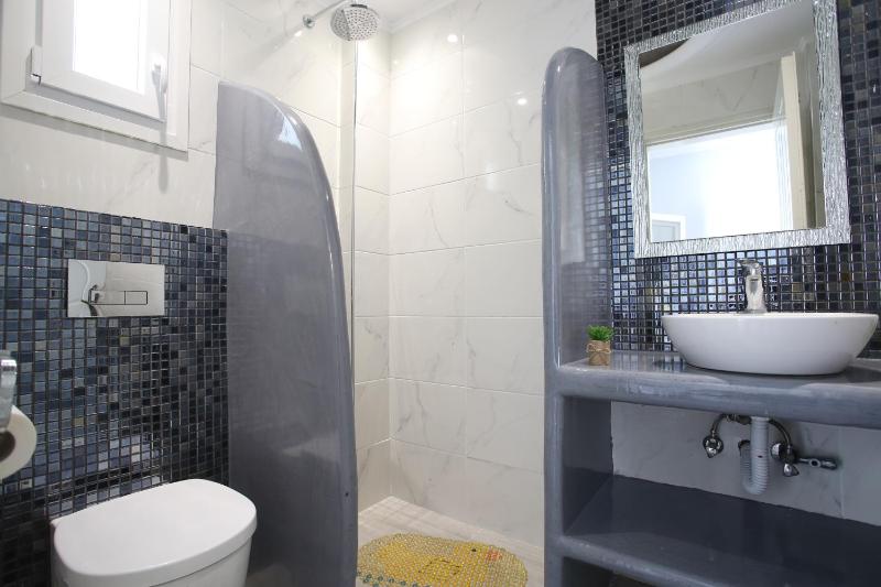 Double or Twin Room - Lower Floor image 3