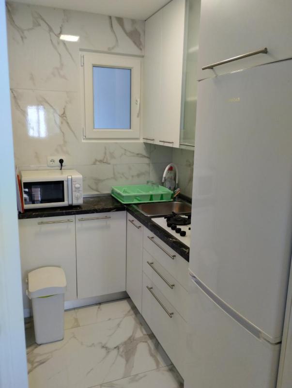 Two-Bedroom Apartment with Living Room image 3