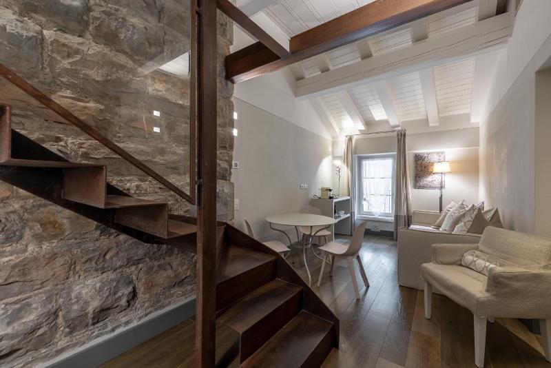 GombitHotel - image 43