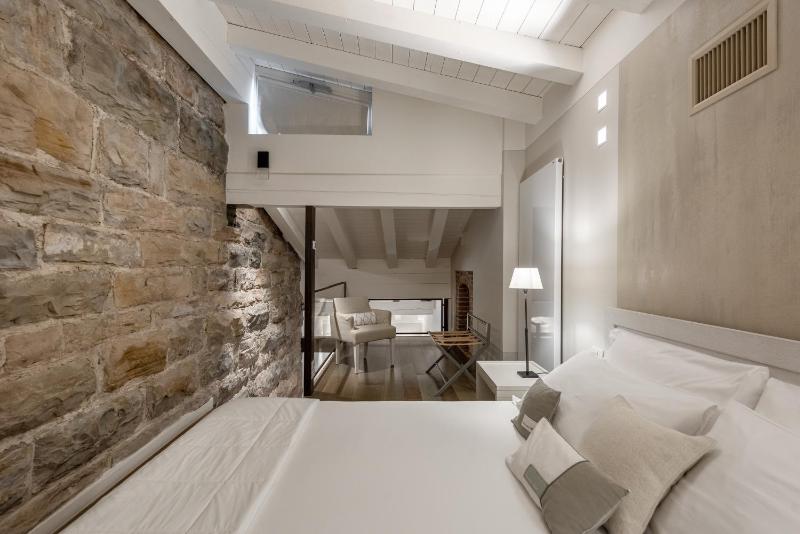 GombitHotel - image 21