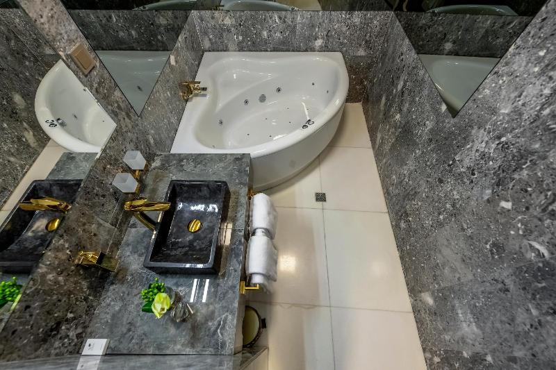 St Palace hotel - image 15