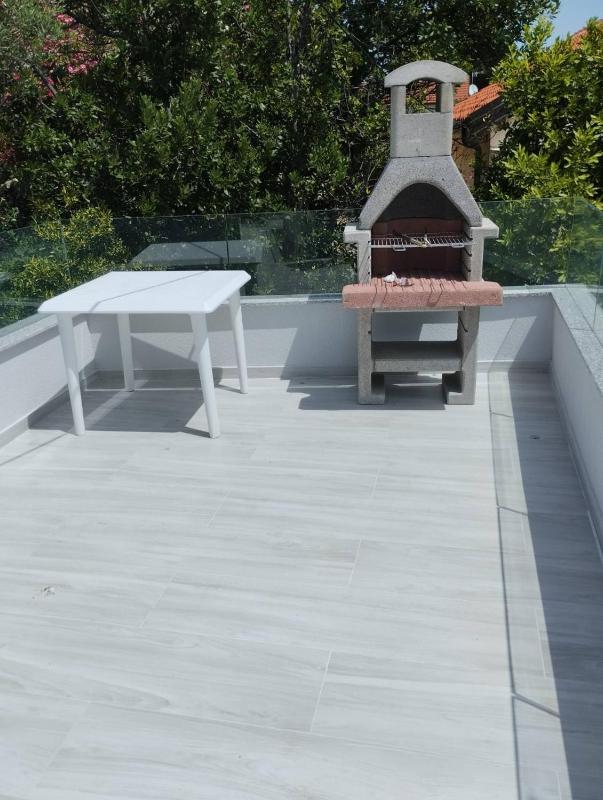 Two-Bedroom Apartment with Terrace and Sea View image 4