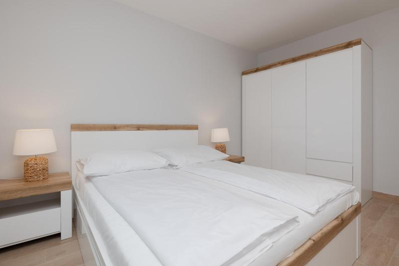 Jantar Apartamenty Siedem Wysp - image 12