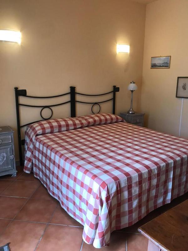 Standard Double Room image 3