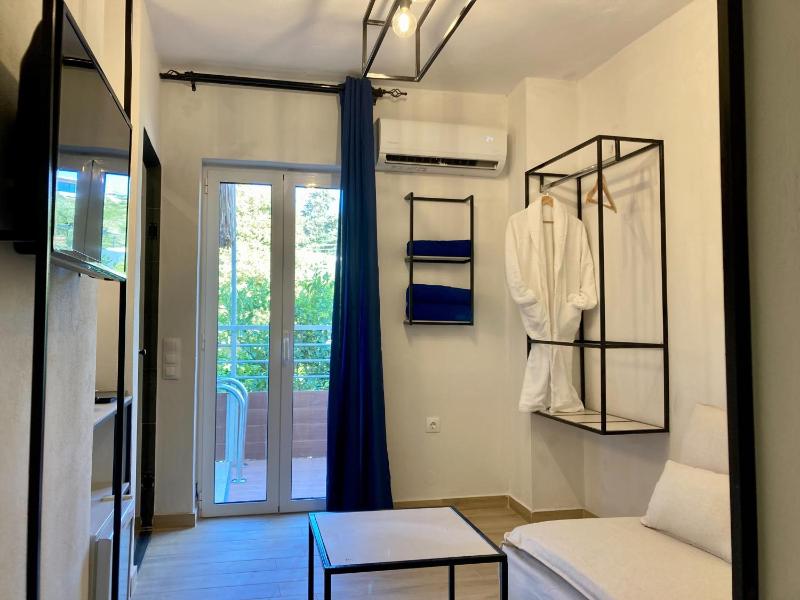 Deluxe Suite image 4