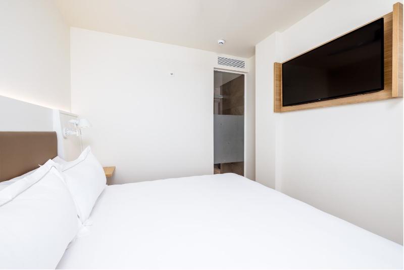 Superior Double Room one bedroom (2 Adults) image 4