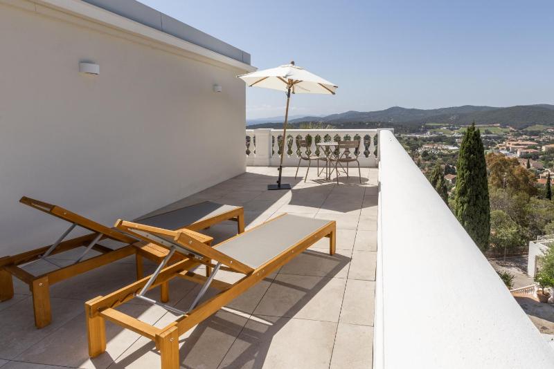 Superior Double or Twin Room with Terrace image 1