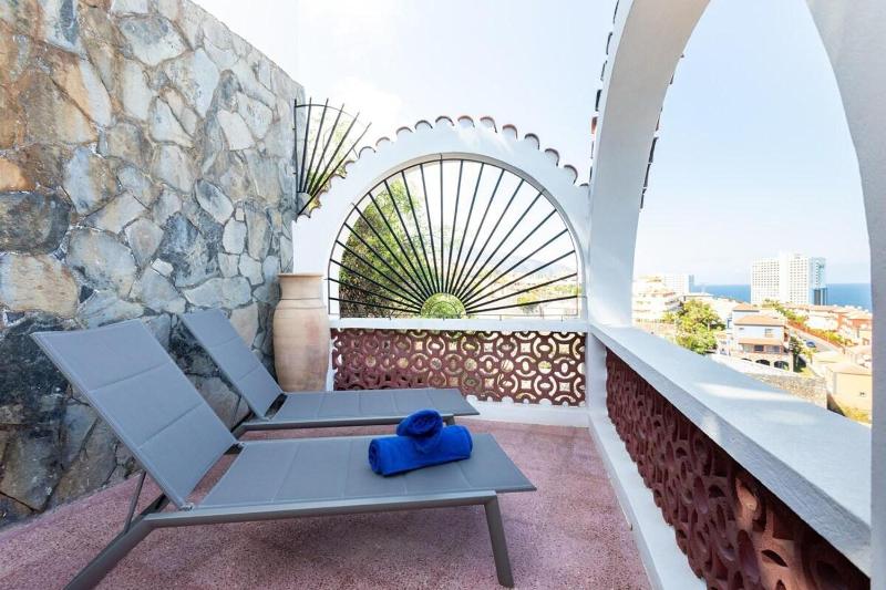 Prime Homes Playa Jardín Studio - image 23