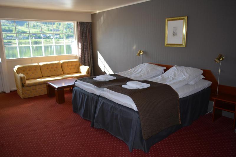 Junior Suite with Sea View image 1