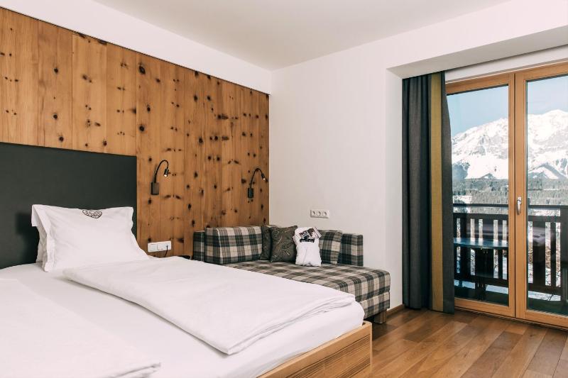 Standard Double Room image 1
